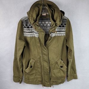 --SOLD---Roxy Jacket Lightweight Aztec Green Hood
